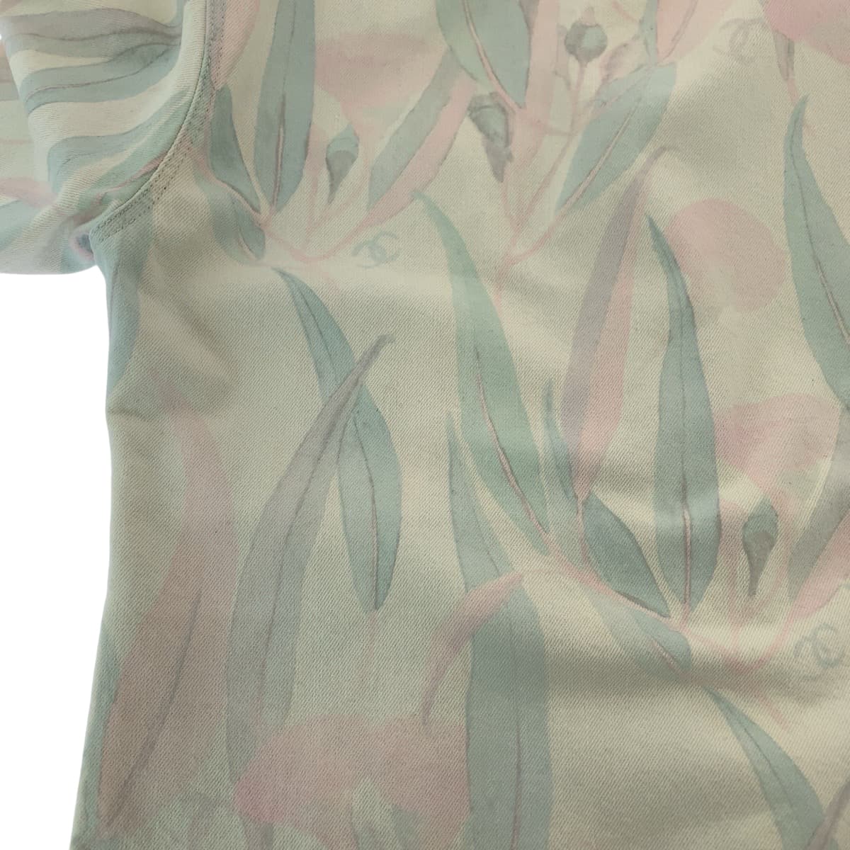 21050
CHANEL シャネル ボタニカル ココマーク サイズ36 ピンク パステルカラー シルバー金具 デニム P62659V48435 デニムジャケット ノーカラージャケット カバーオール レディース A168