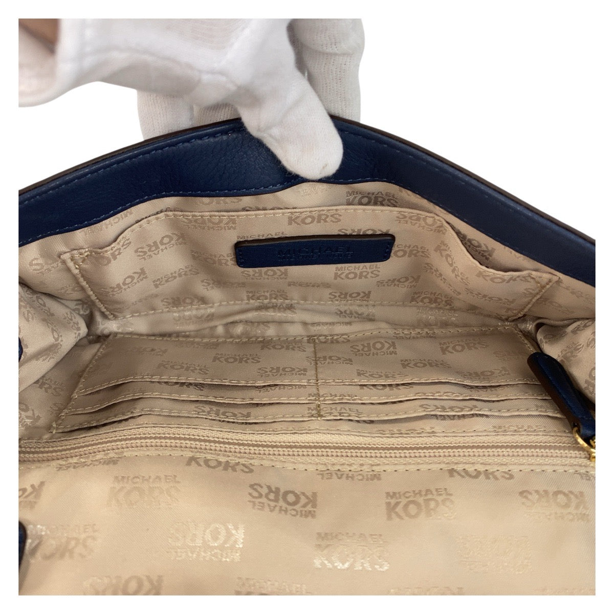 21258
Michael Kors マイケルコース ネイビー ゴールド金具 レザー 1974222 ショルダーバッグ ポシェット レディース ABP8