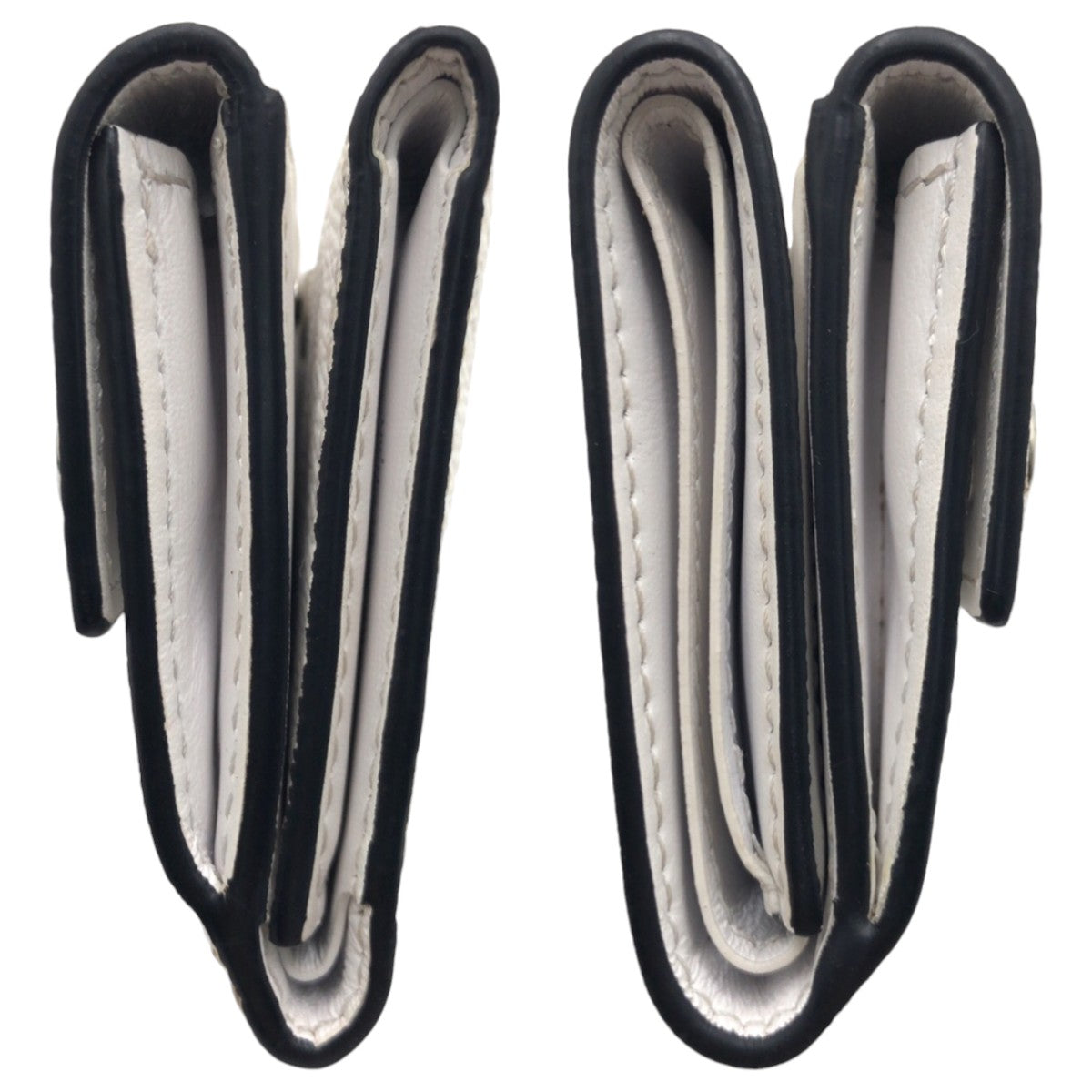 21396
LOUIS VUITTON ルイヴィトン タイガ ラマ ディスカバリー コンパクトウォレット オプティックホワイト シルバー金具 PVC M30899 折財布 コンパクトウォレット レディース ABP30