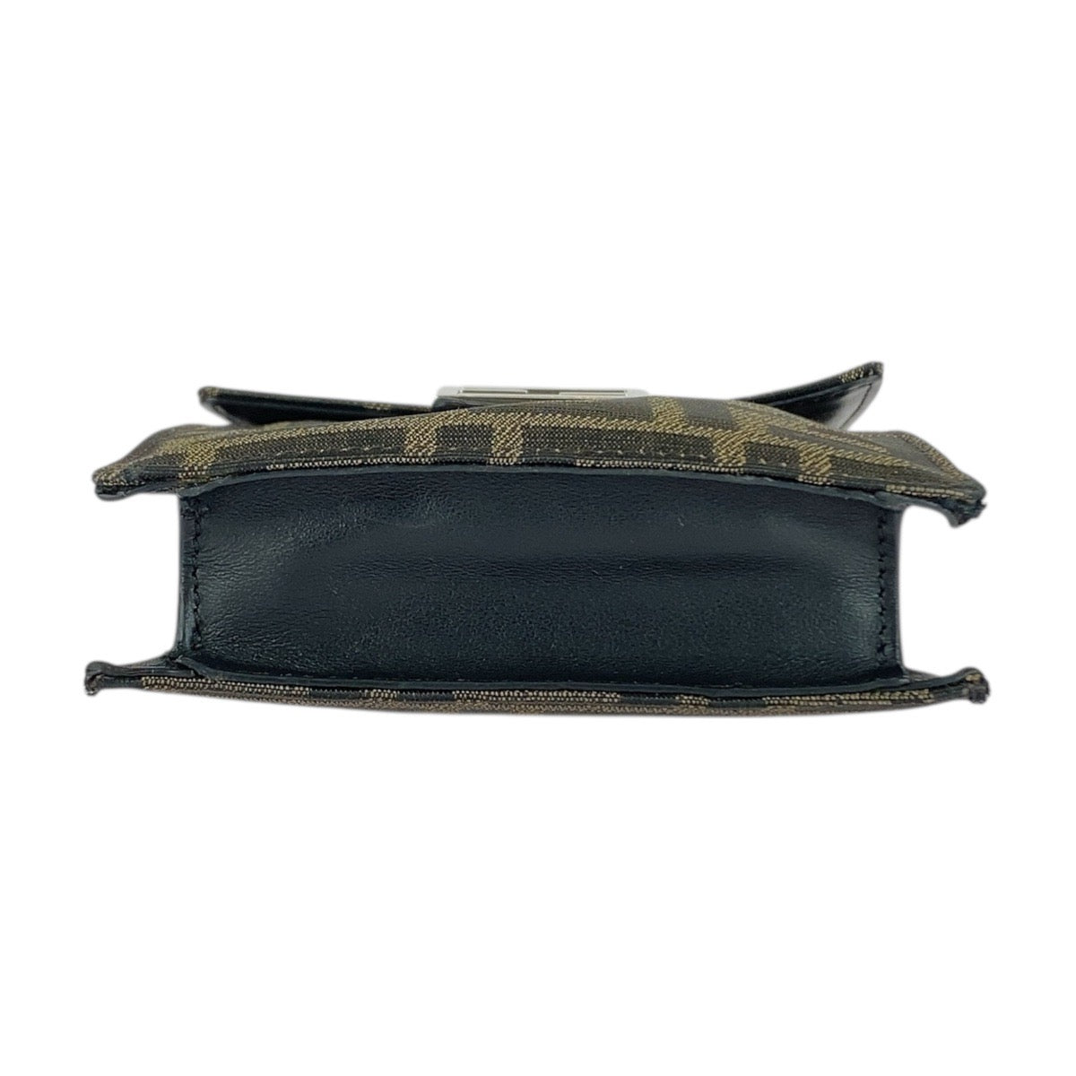 21822
FENDI フェンディ ズッカ ブラウン シルバー金具 キャンバス / レザー 7AR871 A921 ショルダーバッグ ポシェット メンズ ABP58