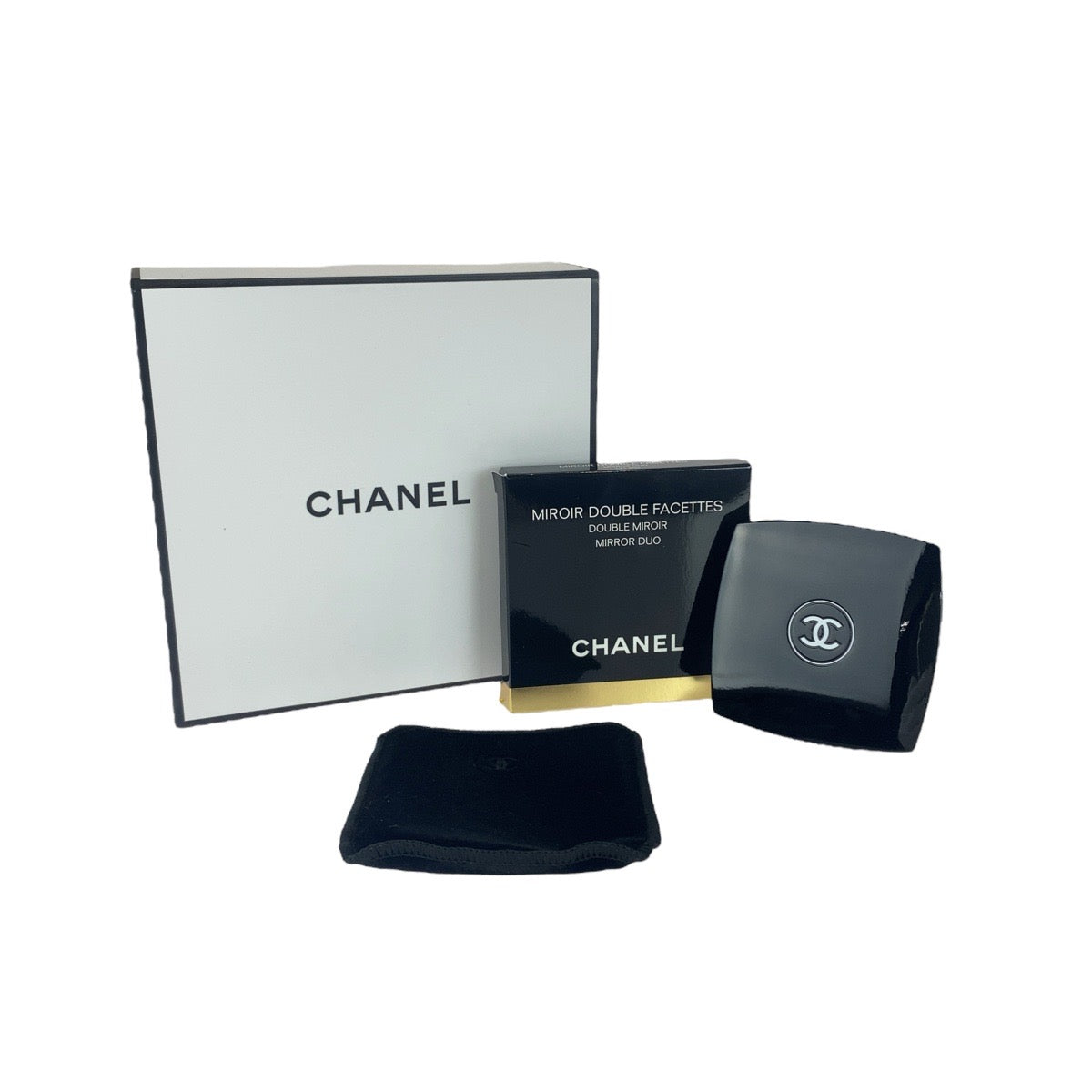 21885
CHANEL Miroir Double Facettes Black White Plastic Hand Mirror Compact Mirror Ladies N3
