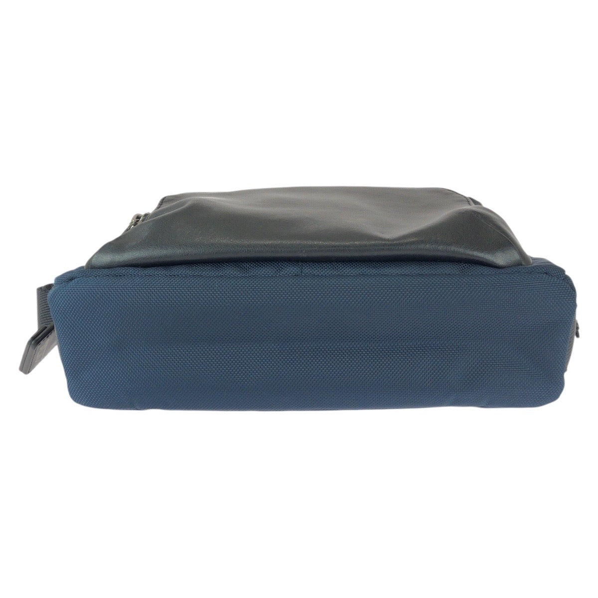 21975
TUMI Alpha Bravo Navy Black Nylon / Leather 232305NVY Shoulder Bag Messenger Bag Men's ABP15