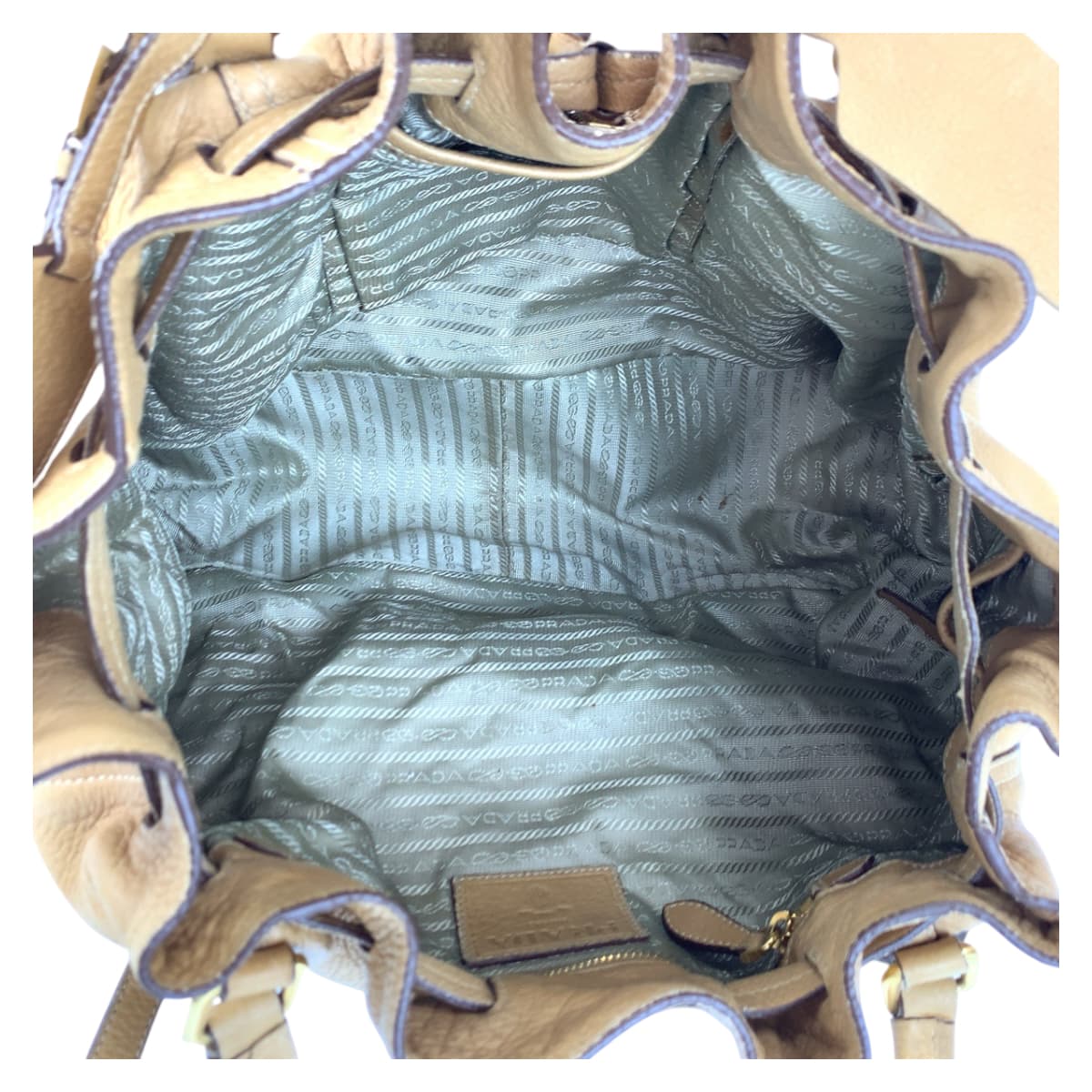 22110
PRADA プラダ ロゴ ベージュ キャメル ゴールド金具 レザー ショルダーバッグ トートバッグ レディース AB35