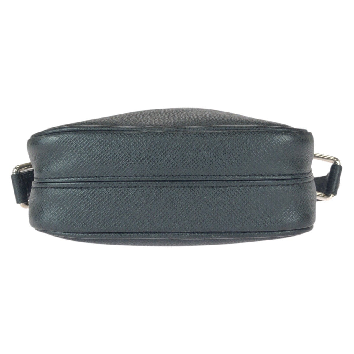 22755
LOUIS VUITTON ルイヴィトン タイガ ディミトリ ブラック 黒 シルバー金具 レザー M32462 ショルダーバッグ ポシェット メンズ ABP36