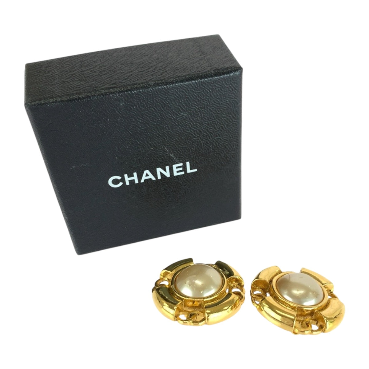 23787
CHANEL シャネル フェイクパール ココマーク ゴールド ホワイト メッキ / フェイクパール イヤリング 93 A刻印 レディース AB29