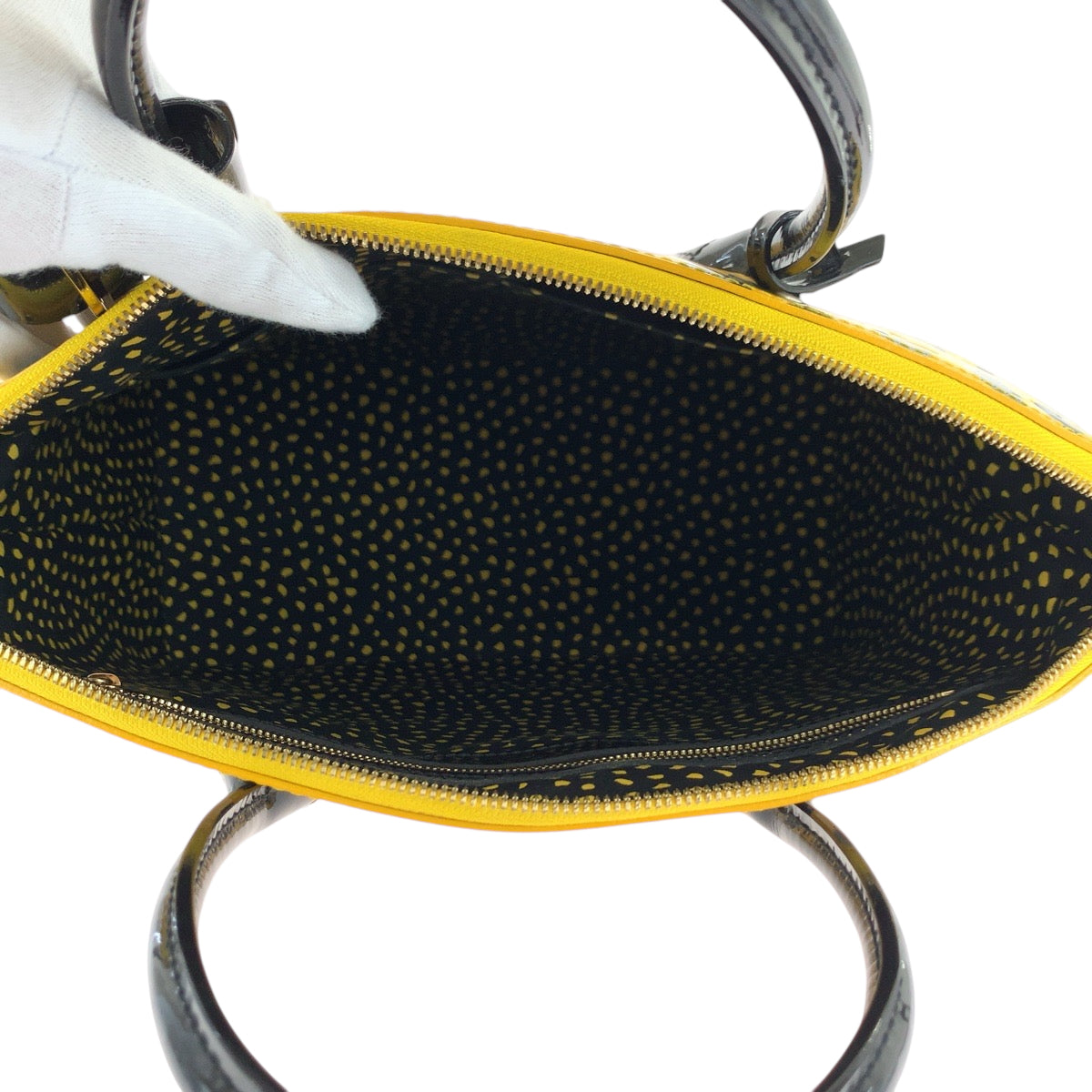 23984
LOUIS VUITTON ルイヴィトン ロックイットMM ジョーヌ イエロー ブラック ゴールド金具 パテントレザー M91398 ハンドバッグ レディース A240