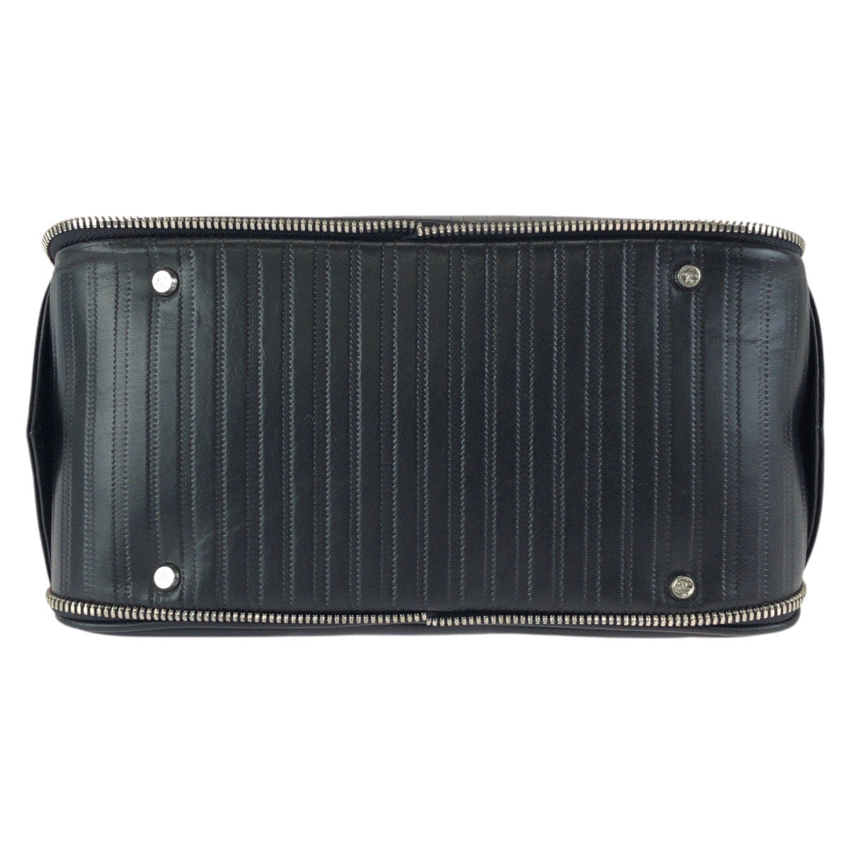 24250
Vivienne Westwood ヴィヴィアンウエストウッド ストライプ ブラック グレー シルバー金具 PVC / レザー ハンドバッグ バニティバッグ メンズ ABP21