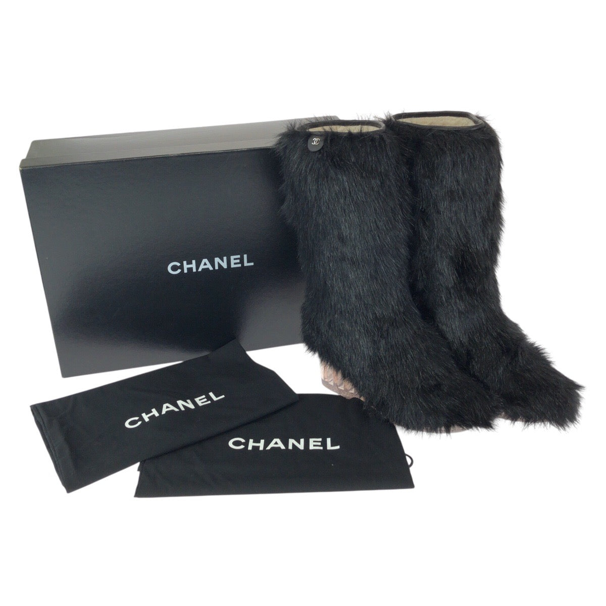 24696
CHANEL シャネル ファンタジー ファー ココマーク サイズ表記37/23.5~24.0cm ブラック 黒 シルバー金具 アクリル / ポリエステル G27527 ブーツ レディース SA100