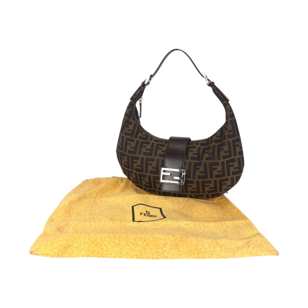 25043
FENDI フェンディ ヴィンテージ ズッカ マンマバケット 三日月型 ムーンバッグ ブラウン シルバー金具 キャンバス / レザー ショルダーバッグ ハンドバッグ レディース A210