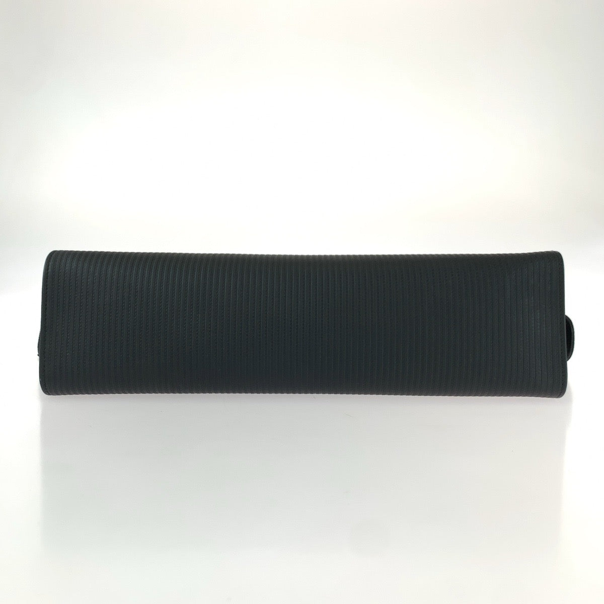25671
BVLGARI ブルガリ ミレリゲ ブラック 黒 シルバー金具 PVC クラッチバッグ セカンドバッグ メンズ A21
