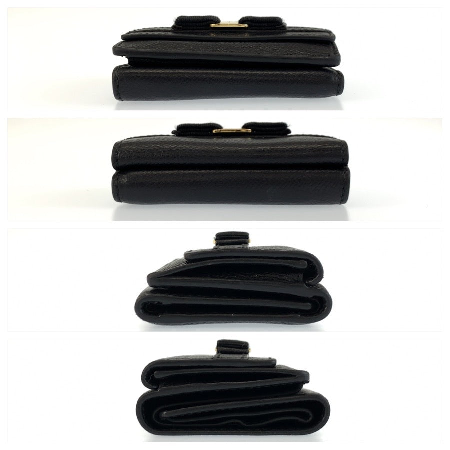 25913
Salvatore Ferragamo サルヴァトーレフェラガモ ヴァラリボン ブラック 黒 ゴールド金具 レザー 折財布 コンパクトウォレット レディース ABP16