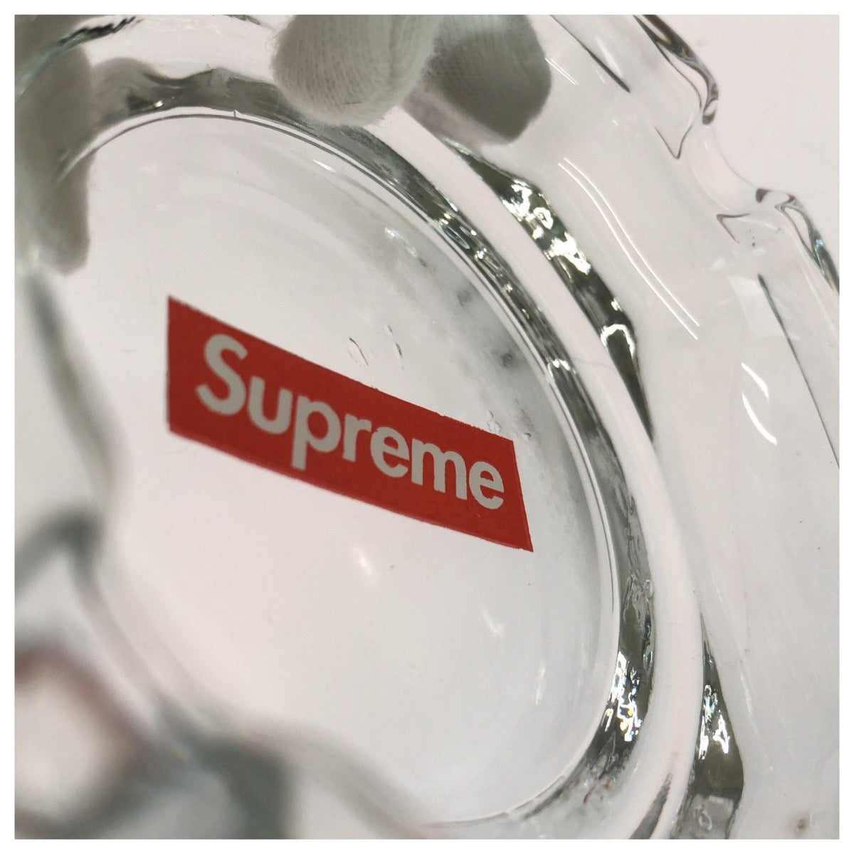 26361
Supreme シュプリーム Glass Ashtray クリア レッド ホワイト ガラス アメリカ レディース ABP