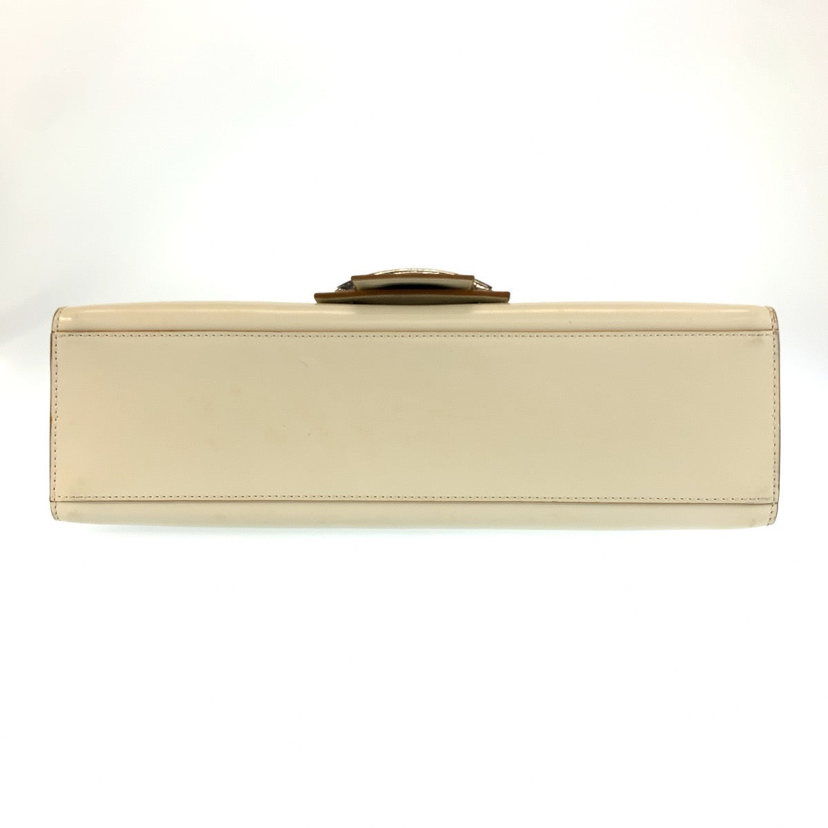 26600
Salvatore Ferragamo サルヴァトーレフェラガモ ヴァラ ベージュ シルバー金具 レザー BA-21 24 05 ショルダーバッグ レディース AB28