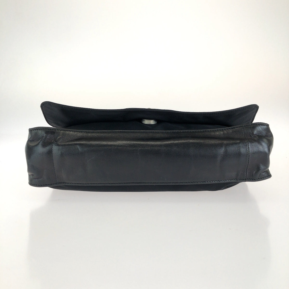 26673
PRADA プラダ テスート 三角ロゴプレート ブラック 黒 シルバー金具 ナイロン / レザー ショルダーバッグ レディース ABP35