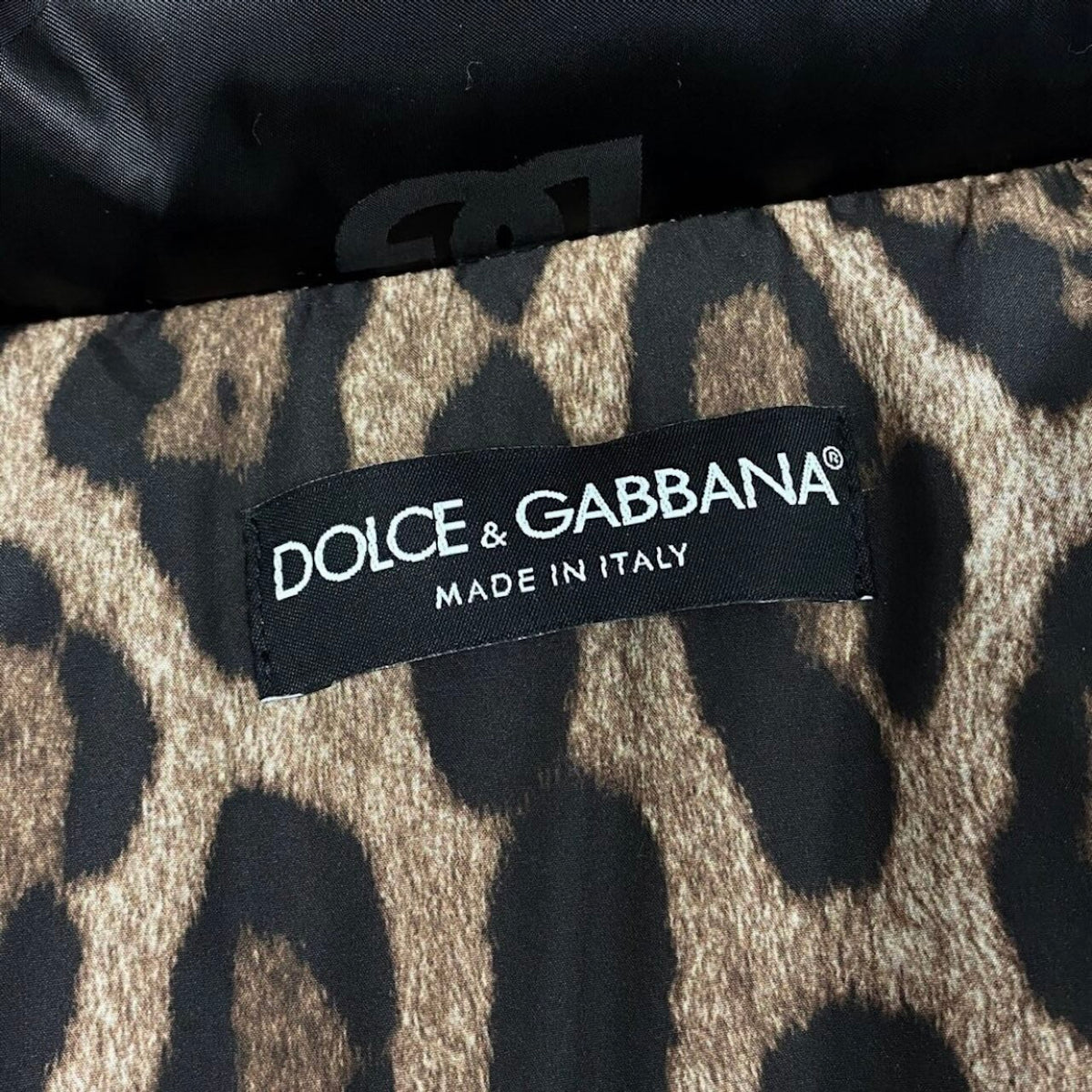 DOLCE&GABBANA ドルチェアンドガッバーナ 定価44万 現行 DGロゴ パテッド サテンジャカード ダウンジャケット ブラック ナイロン / ポリエステル / ダックダウン ダックフェザー ダウンジャケット レディース S