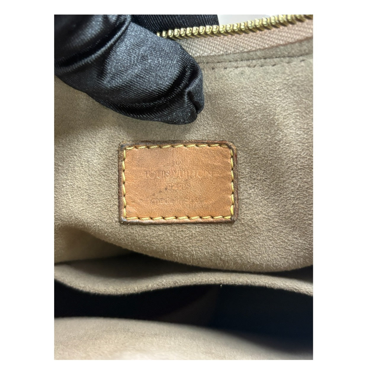 LOUIS VUITTON Monogram Multicolore Greta Black Gold Hardware PVC / Leather M40196 Shoulder Bag for Women A
