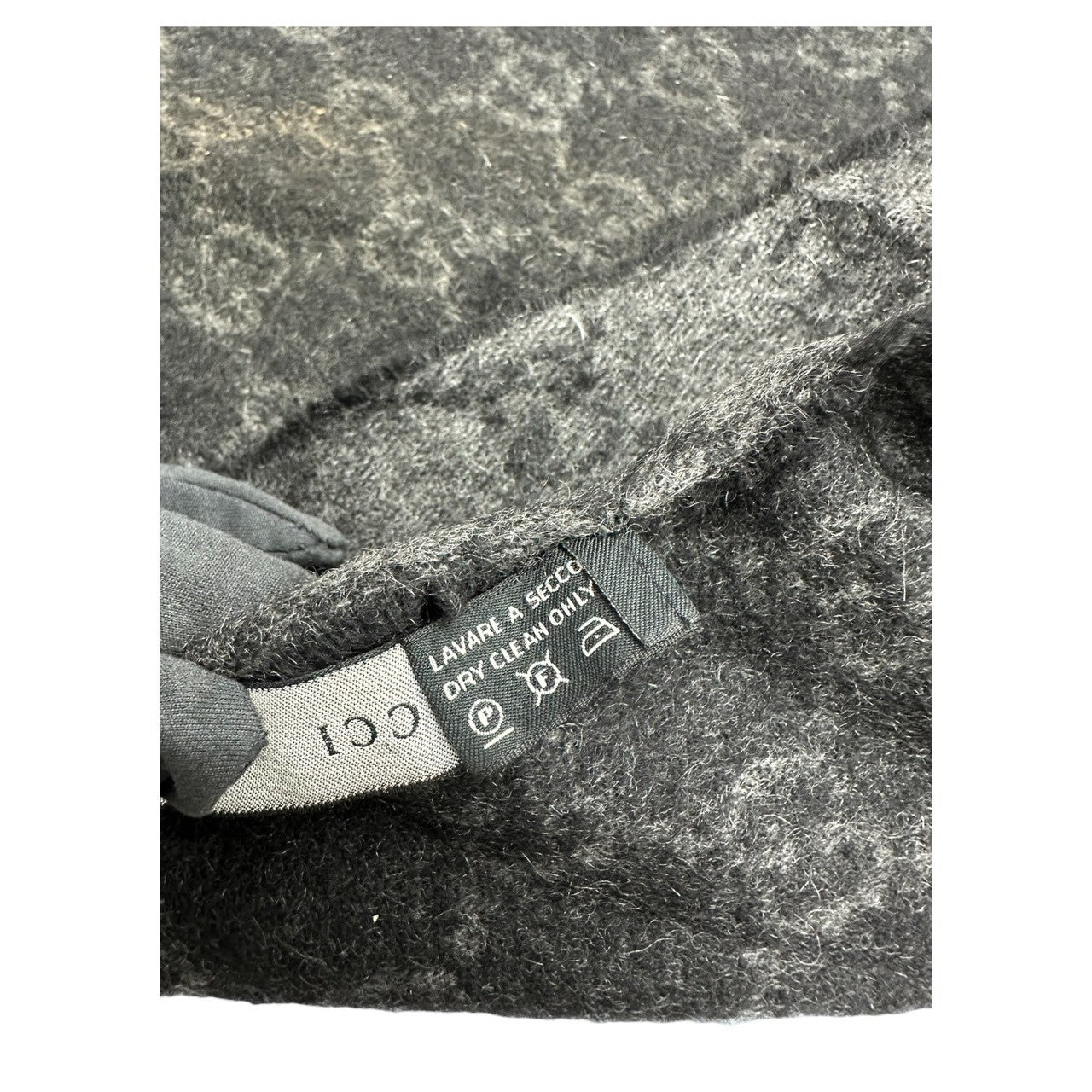 GUCCI グッチ GGロゴ グレー ブラック カシミヤ フリンジマフラー レディース AB
