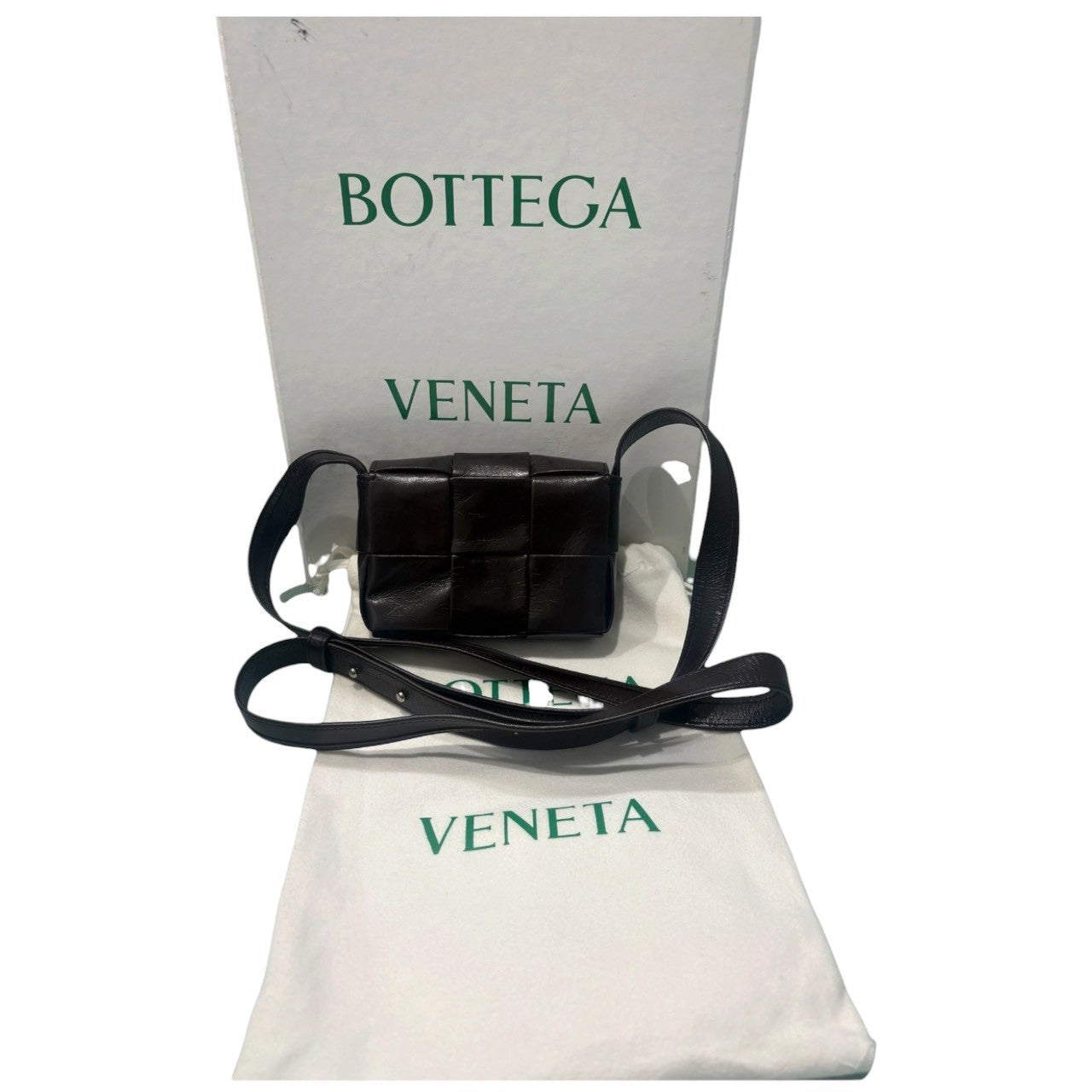 BOTTEGA VENETA ボッテガ・ヴェネタ イントレチャート キャンディカセット ブラック レザー 667048VCQ72 ショルダーバッグ レディース A