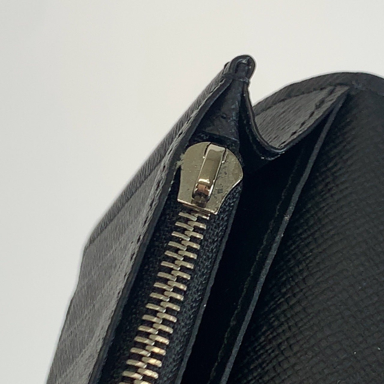 C-015
LOUIS VUITTON Louis Vuitton Monogram Pastel Portefeuille Plaza Black Grey Silver Hardware Monogram Canvas M80019 Long Wallet Billfold Men's