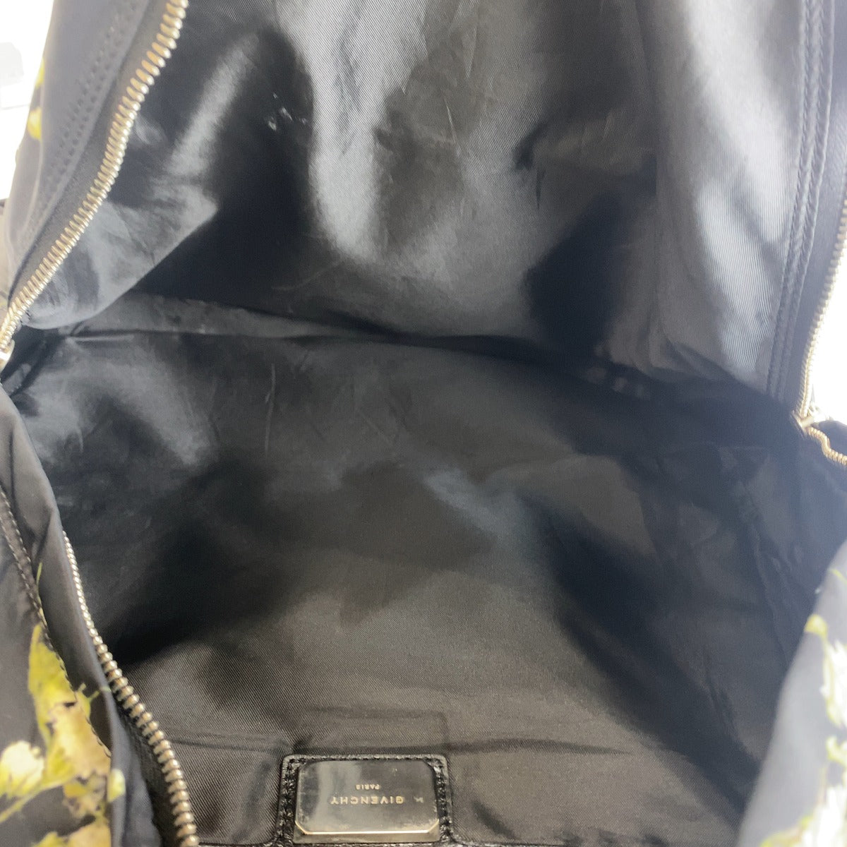 GIVENCHY ジバンシィ フラワーモチーフ ブラック ホワイト ナイロン / レザー バックパック リュックサック メンズ AB40
