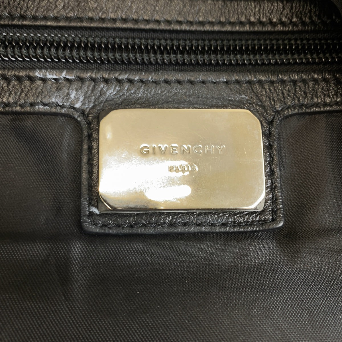 GIVENCHY ジバンシィ フラワーモチーフ ブラック ホワイト ナイロン / レザー バックパック リュックサック メンズ AB40