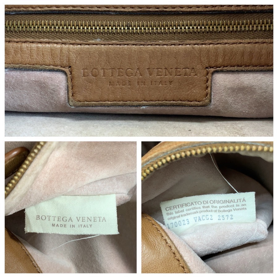 BOTTEGAVENETA ボッテガヴェネタ イントレチャート カットワーク ブラウン ゴールド金具 レザー 170023 VACG2 2572 ショルダーバッグ ポシェット レディース B48