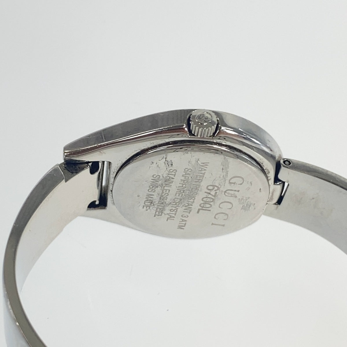 GUCCI グッチ ヴィンテージ シルバー ステンレススチール 6700L バングルウォッチ 腕時計 クオーツ ブラック文字盤 レディース AB23