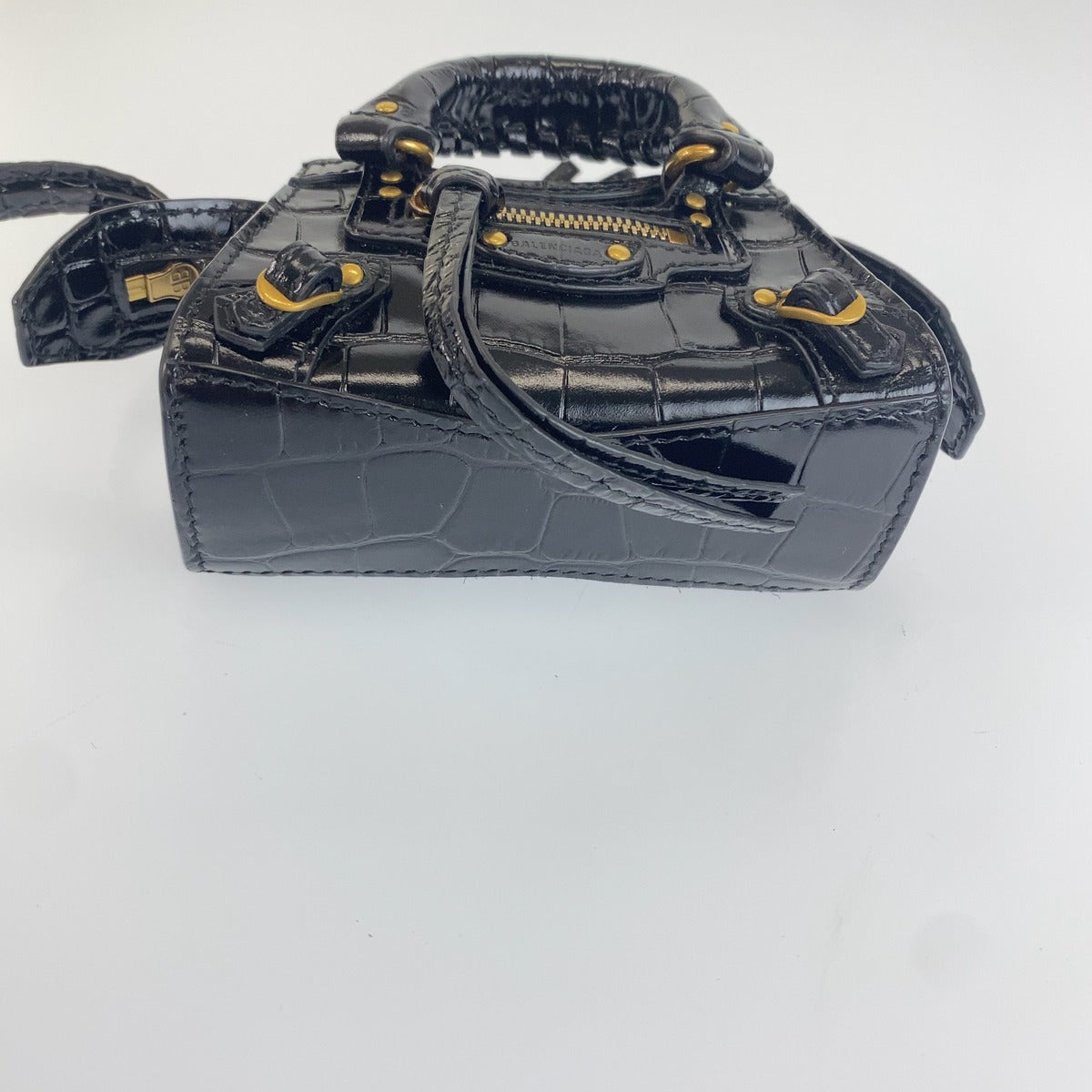 BALENCIAGA バレンシアガ シティ ネオ クラシック スーパーナノ ブラック ゴールド レザー ショルダーバッグ ミニハンドバッグ レディース A90