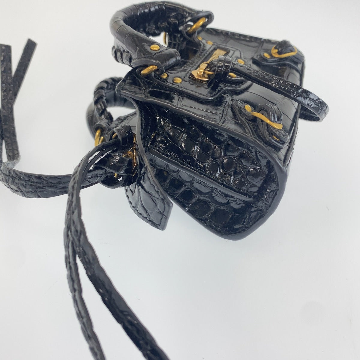 BALENCIAGA バレンシアガ シティ ネオ クラシック スーパーナノ ブラック ゴールド レザー ショルダーバッグ ミニハンドバッグ レディース A90
