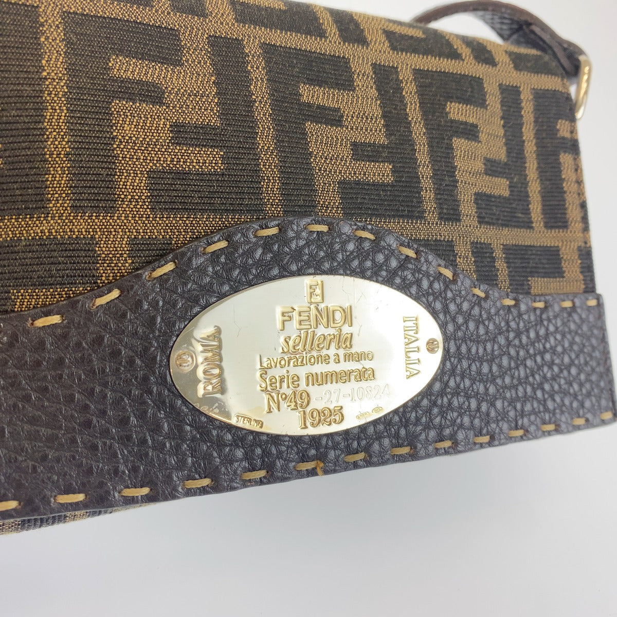 FENDI フェンディ セレリア ズッカ柄 ブラウン キャンバス / レザー 斜め掛け ショルダーバッグ ポシェット レディース ABP98