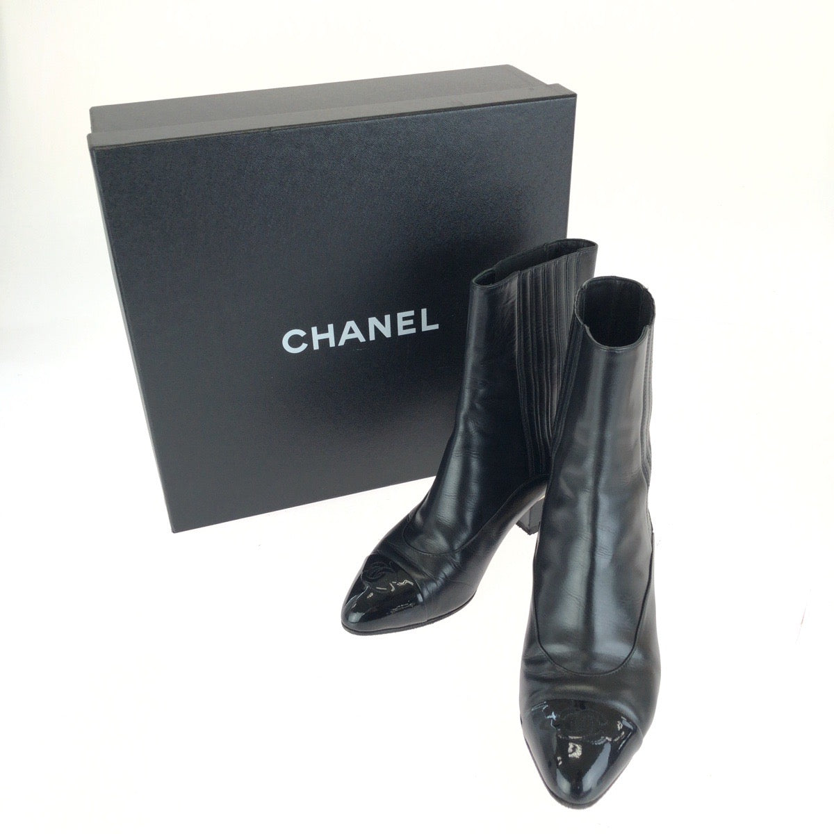CHANEL シャネル ココマーク サイズ 37 1/2 C ブラック 黒 ゴールド金具 レザー G32321 アンクルブーツ ヒールブーツ レディース AB60