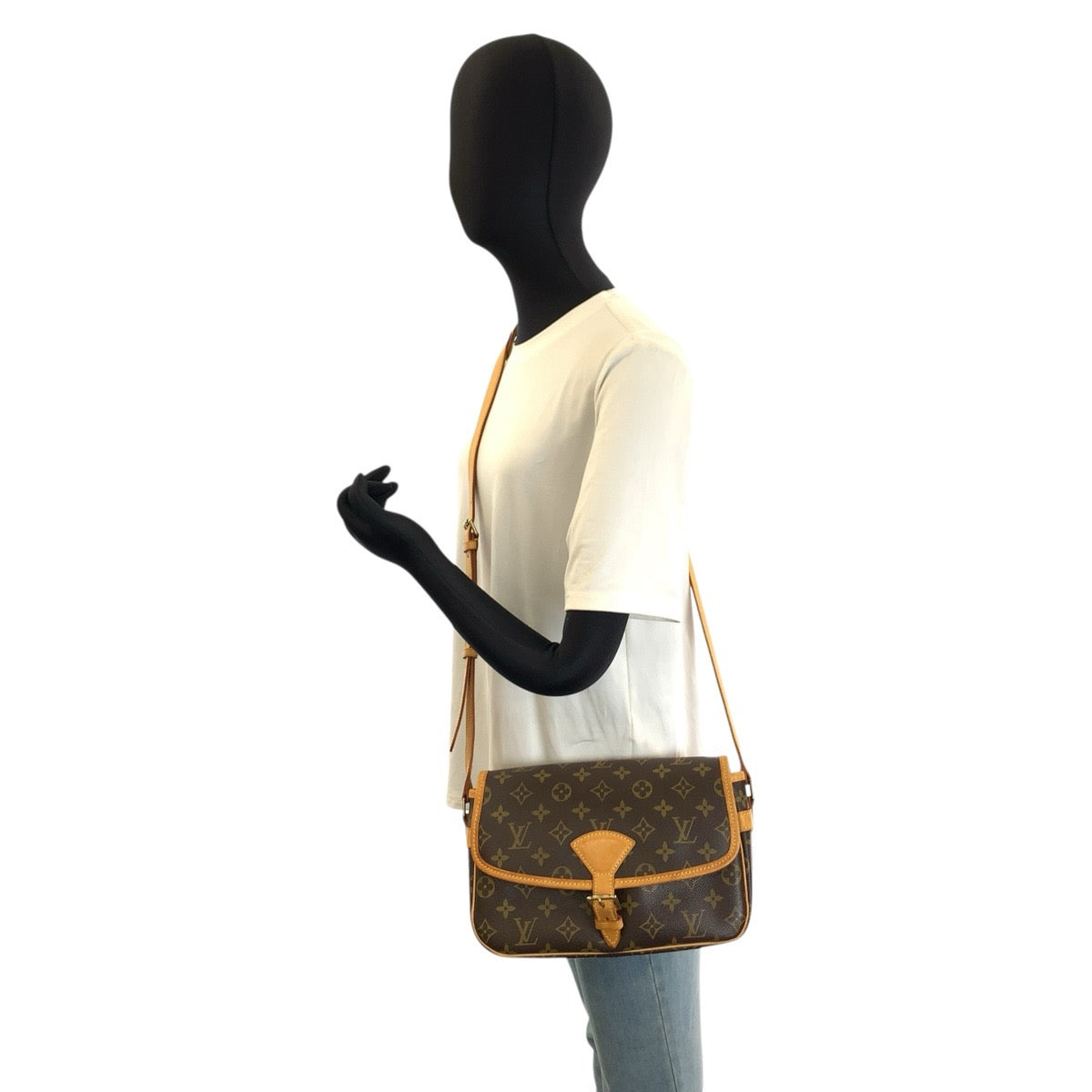LOUIS VUITTON ルイヴィトン モノグラム ソローニュ ブラウン ゴールド金具 PVC / レザー M42250 ショルダーバッグ ポシェット レディース AB95