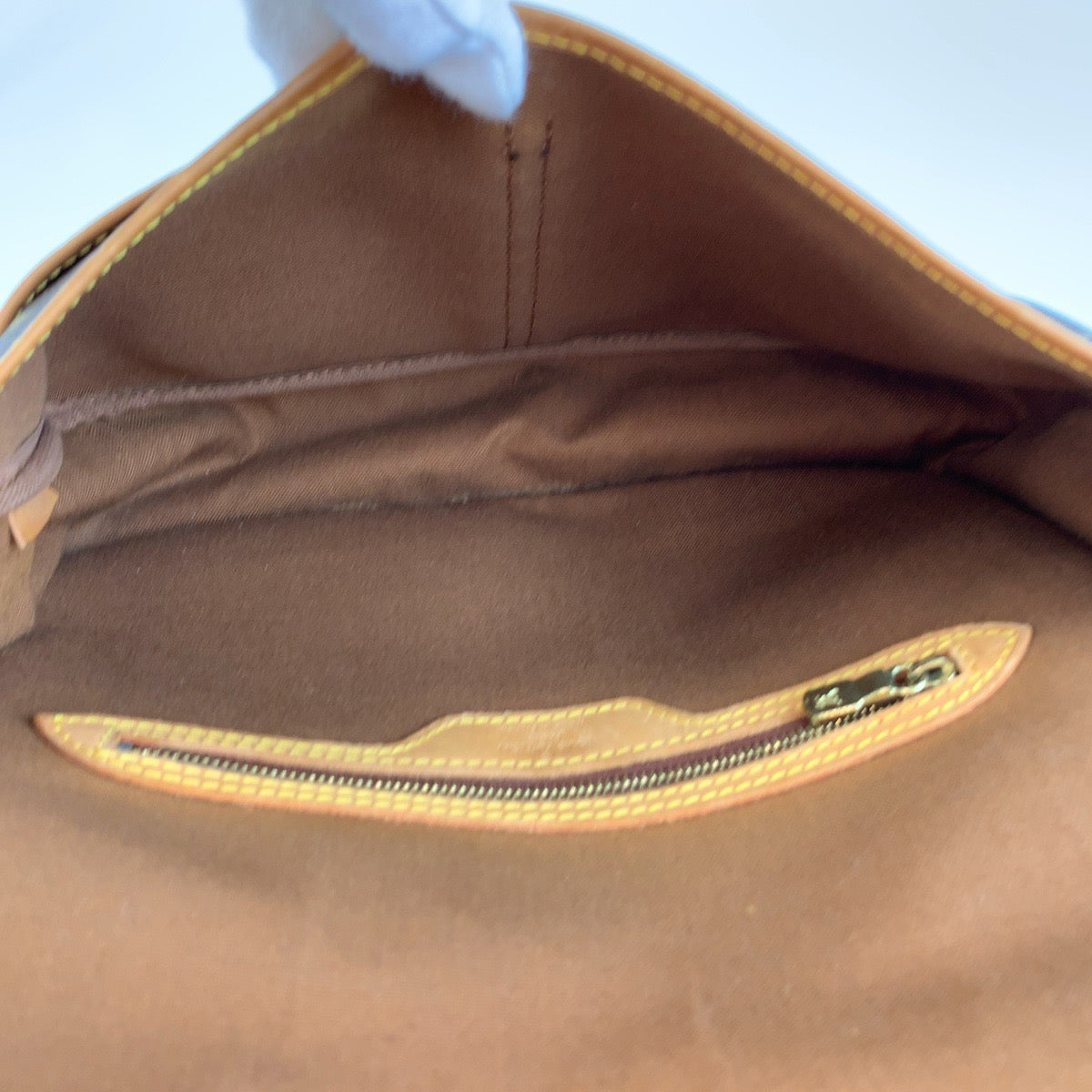 LOUIS VUITTON ルイヴィトン モノグラム ジベシエールMM ブラウン ゴールド金具 PVC / レザー M42247 ショルダーバッグ メッセンジャーバッグ レディース B70