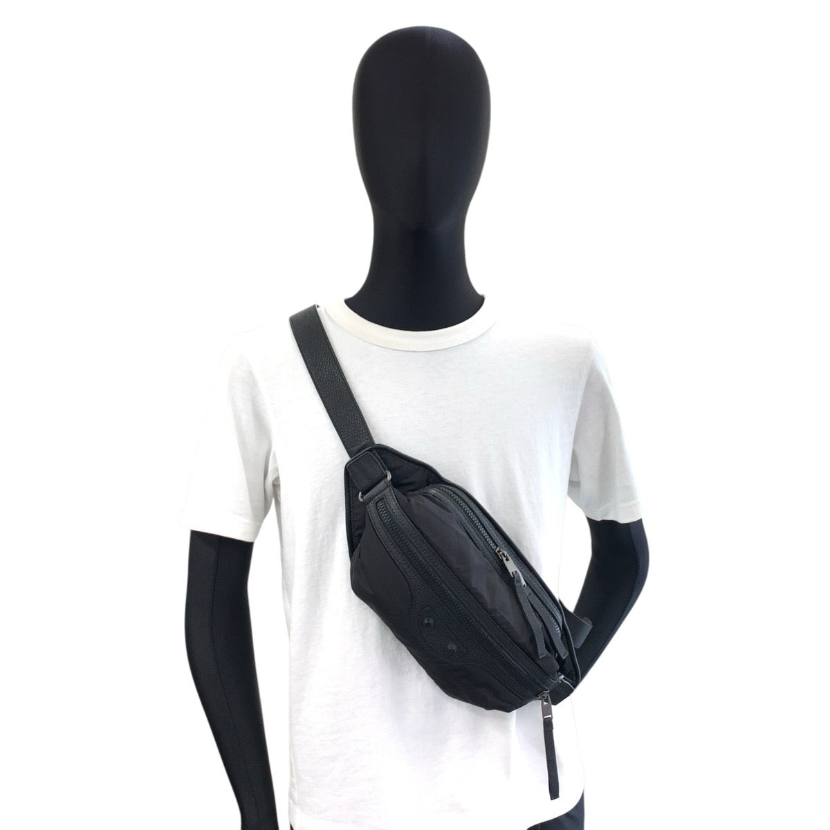 BALENCIAGA バレンシアガ ネオリフト ブラック 黒 ナイロン / レザー 341628 ボディバッグ ウエストポーチ バムバッグ メンズ ABP66
