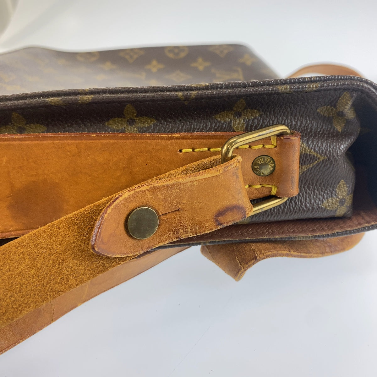 LOUIS VUITTON ルイヴィトン モノグラム カルトシエールGM ブラウン ゴールド金具 PVC / レザー M51252 ショルダーバッグ ポシェット レディース B