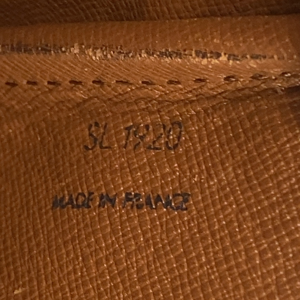 LOUIS VUITTON ルイヴィトン モノグラム カルトシエールGM ブラウン ゴールド金具 PVC / レザー M51252 ショルダーバッグ ポシェット レディース B