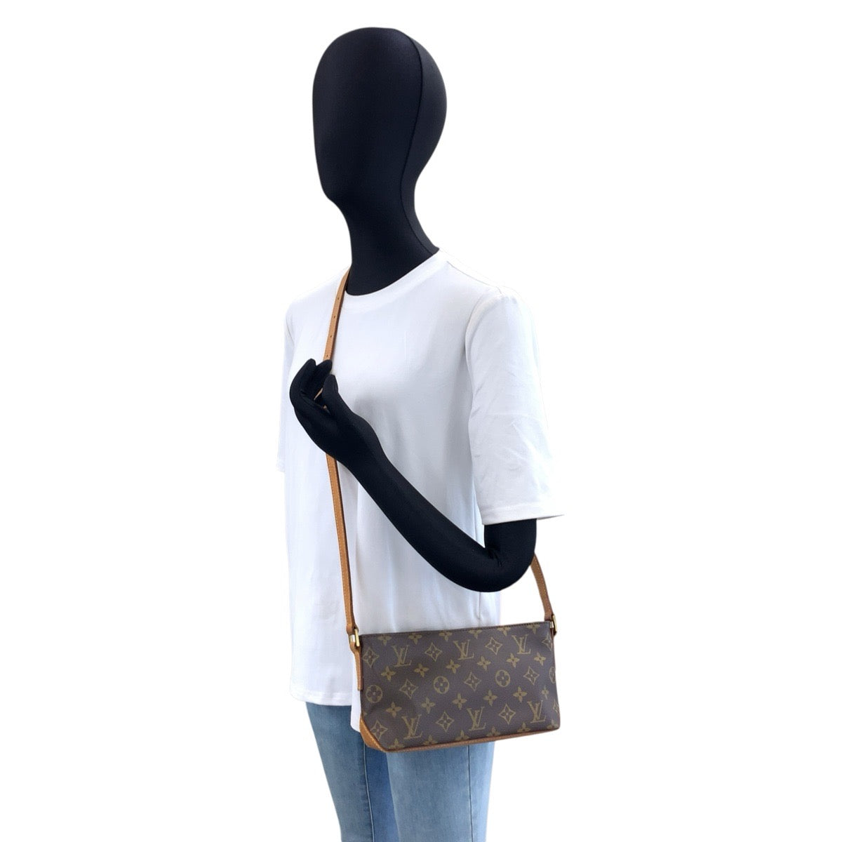 LOUIS VUITTON ルイヴィトン モノグラム トロター ブラウン ゴールド金具 PVC / レザー M51240 ショルダーバッグ ポシェット レディース AB55
