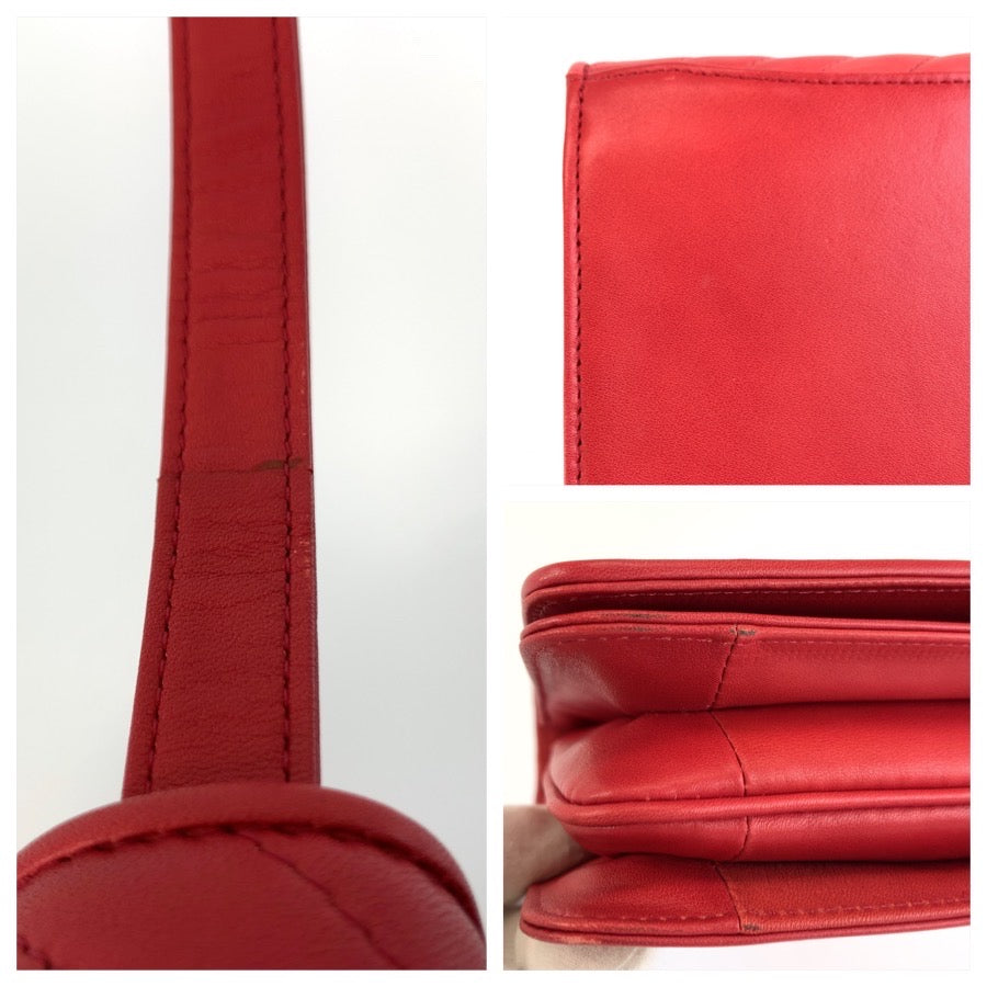 Valentino Garavani ヴァレンティノ ガラヴァーニ キルティング レッド ゴールド金具 レザー ショルダーバッグ ポシェット レディース ABP20