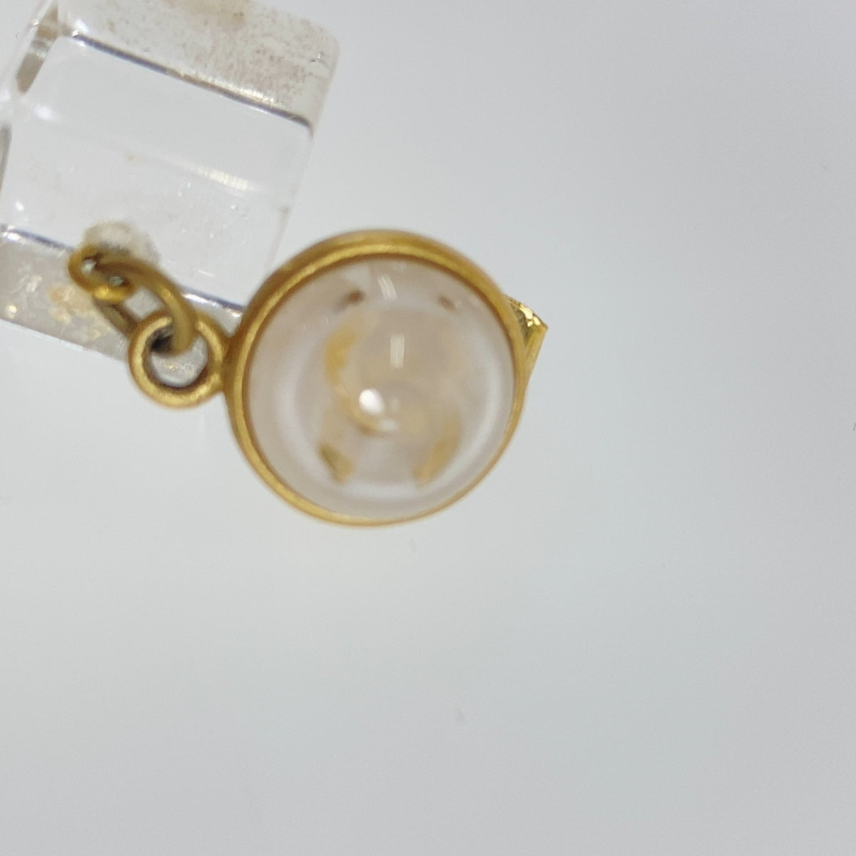 CHANEL シャネル ココマーク ゴールド クリア プラスチック / メタル コメなし スイング ピアス レディース AB18
