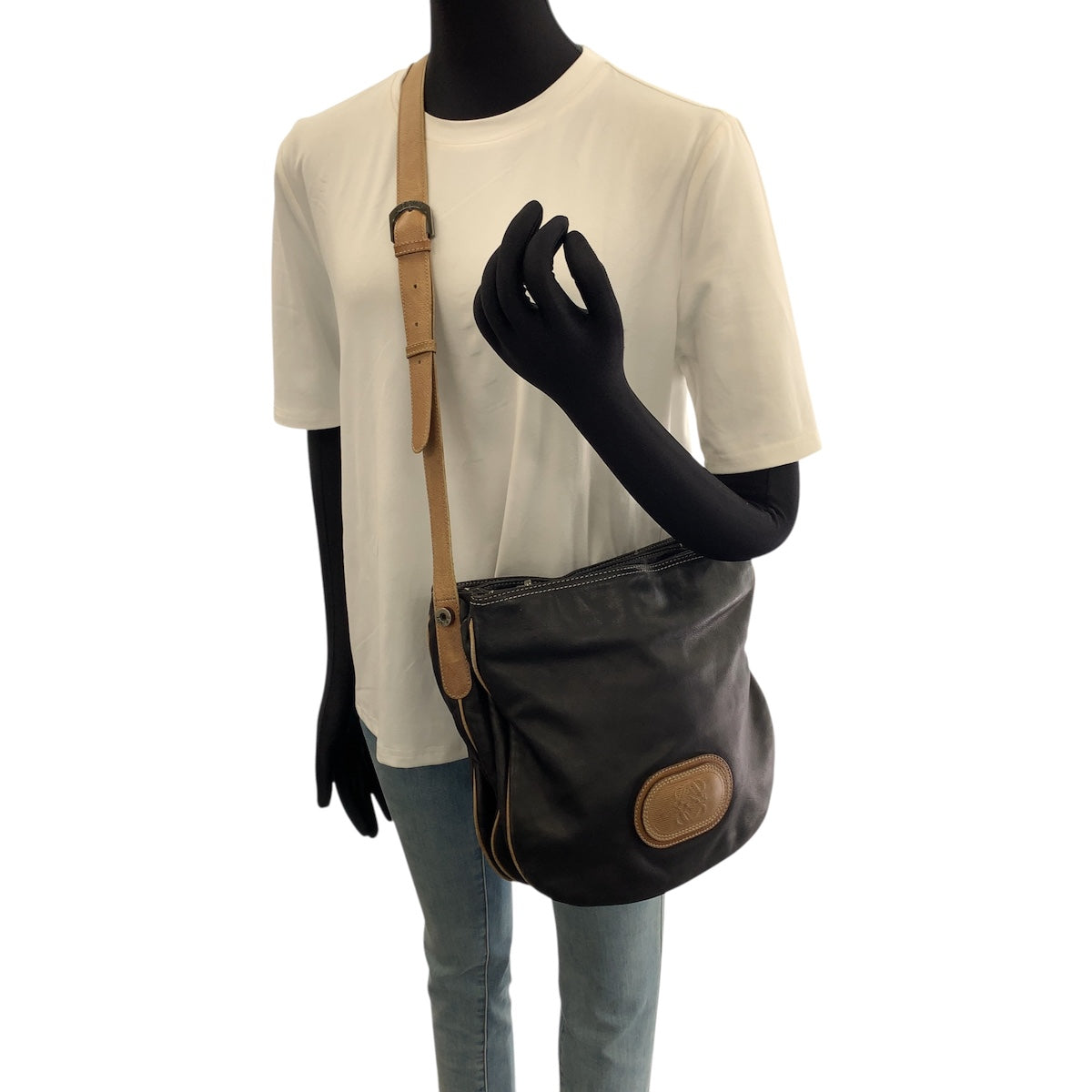 LOEWE ロエベ ヴィンテージ アナグラム ブラック ブラウン シルバー金具 レザー ショルダーバッグ レディース B18