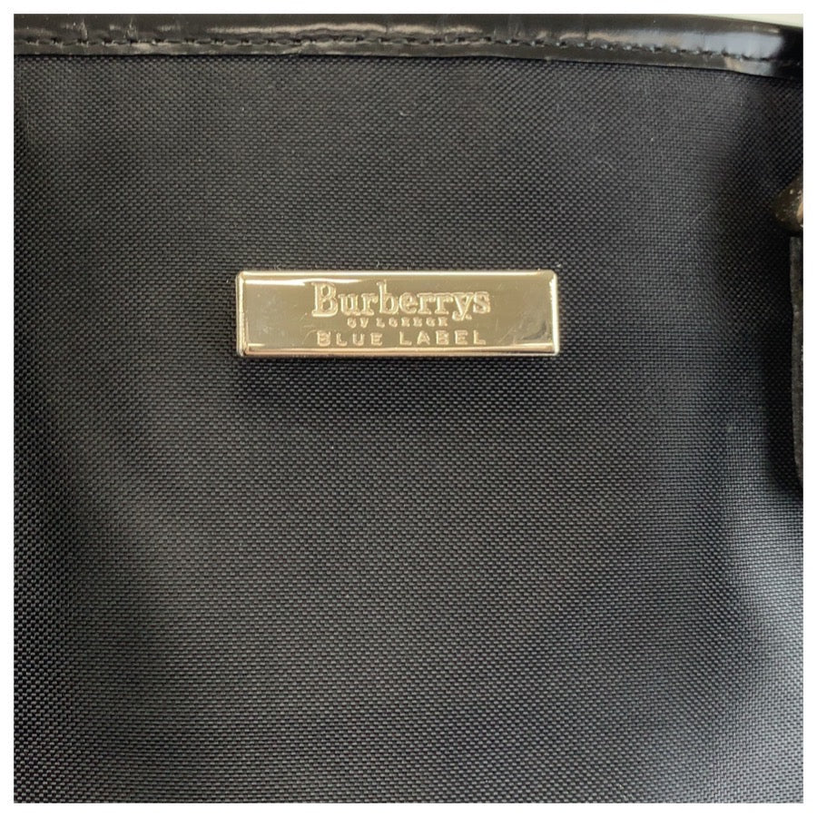 BURBERRY BLUE LABEL バーバリーブルーレーベル チェック柄 ブラック 黒 シルバー金具 ナイロン / レザー トートバッグ ショルダーバッグ レディース B23