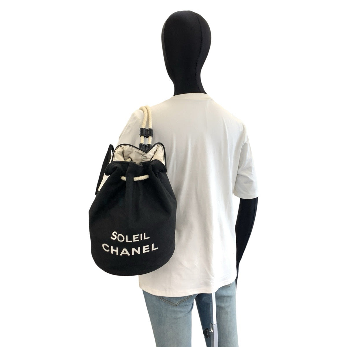 CHANEL シャネル ブラック 黒 ホワイト キャンバス / ビニール ショルダーバッグ プールバッグ レディース AB13
