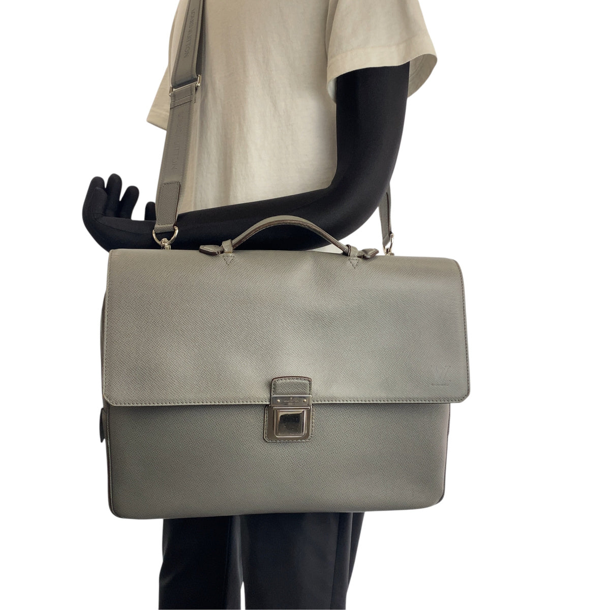 LOUIS VUITTON ルイヴィトン タイガ ヴァシリGM グレー レザー M32638 ビジネスバッグ ブリーフケース ショルダーバッグ メンズ AB55