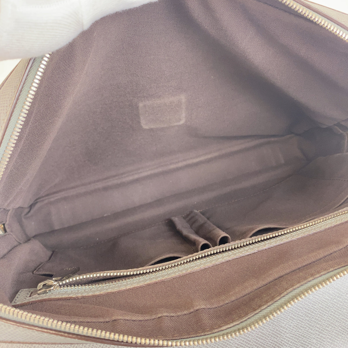 LOUIS VUITTON ルイヴィトン タイガ ヴァシリGM グレー レザー M32638 ビジネスバッグ ブリーフケース ショルダーバッグ メンズ AB55