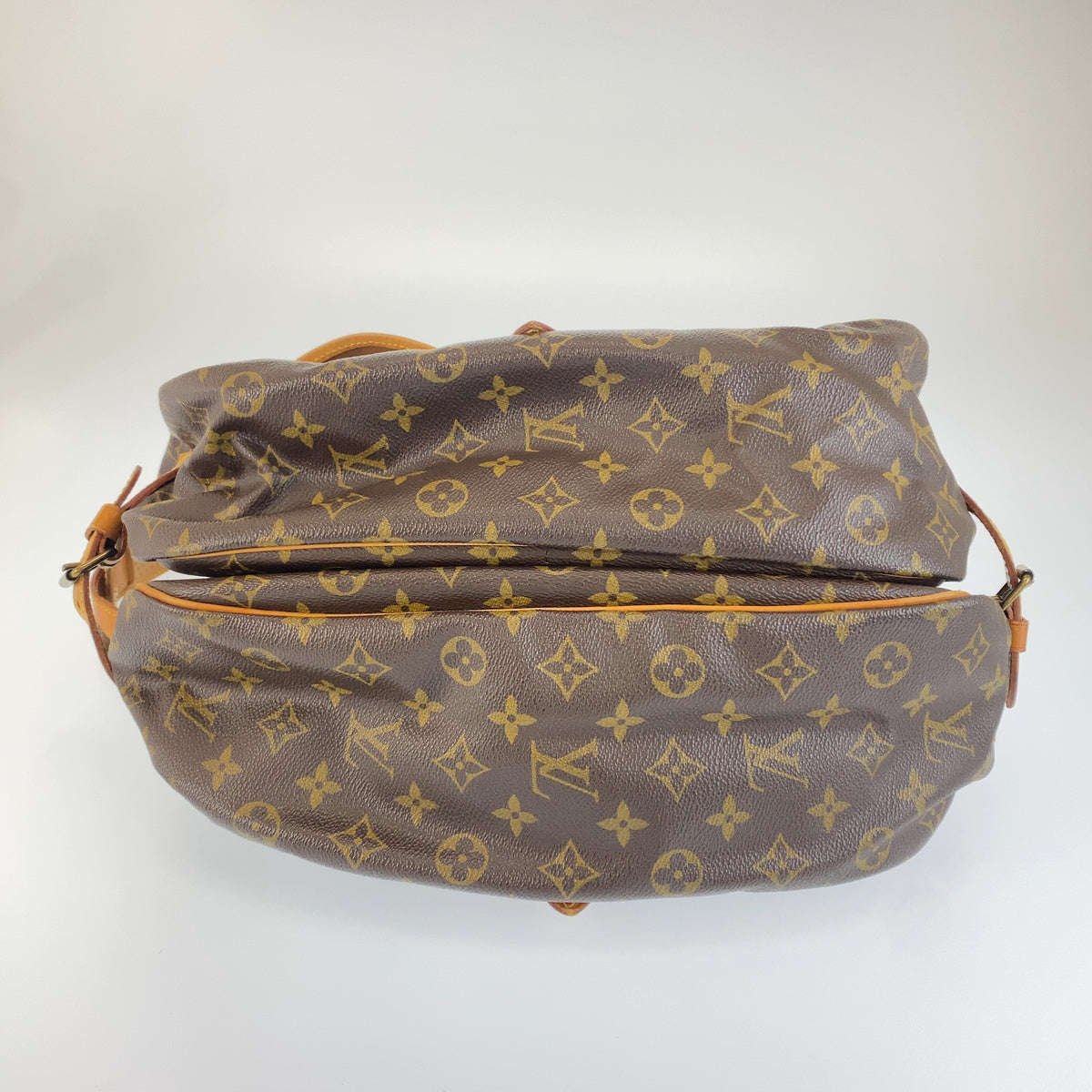 LOUIS VUITTON ルイヴィトン モノグラム ソミュール35 ブラウン PVC / レザー M42254 ショルダーバッグ メッセンジャーバッグ メンズ AB60