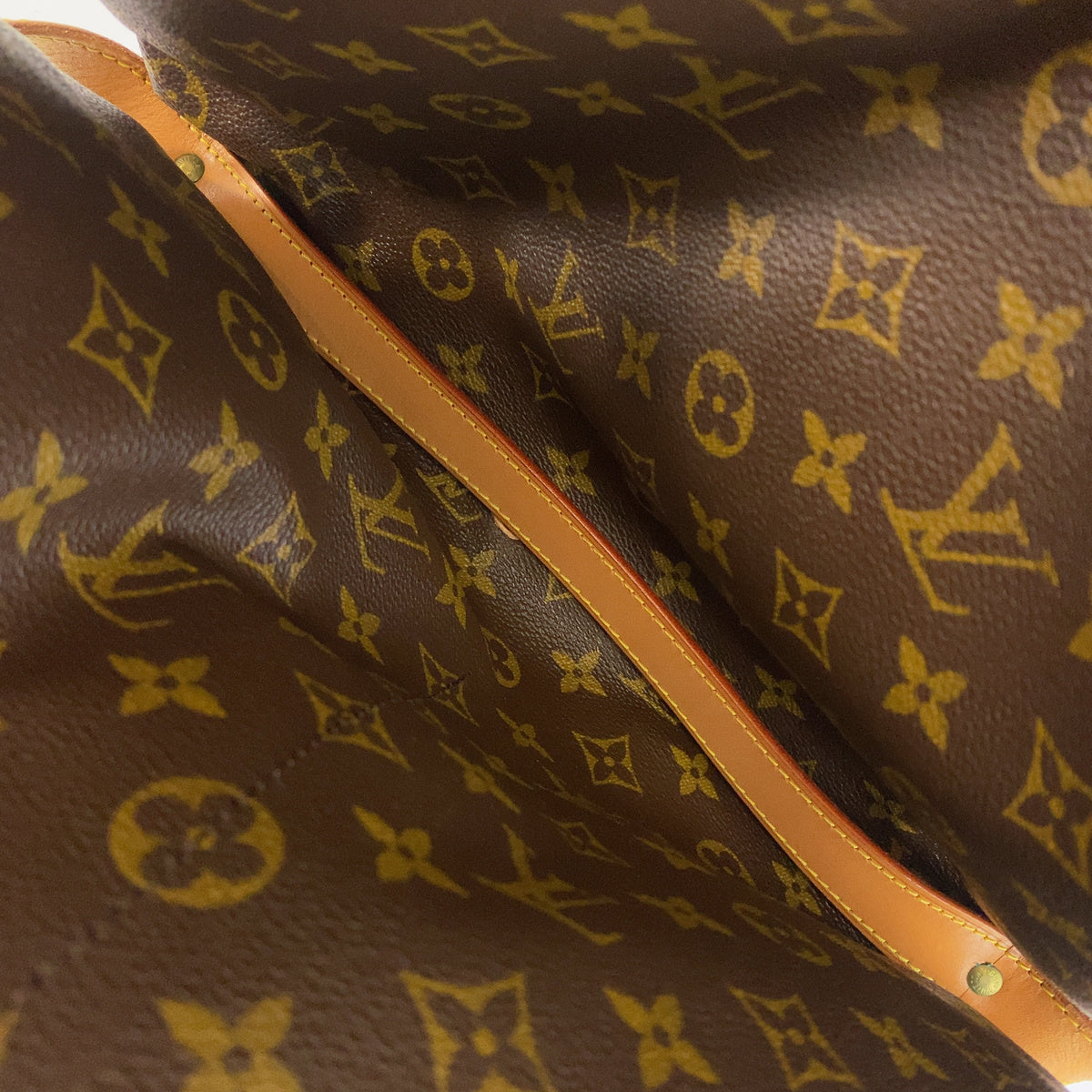 LOUIS VUITTON ルイヴィトン モノグラム ソミュール35 ブラウン PVC / レザー M42254 ショルダーバッグ メッセンジャーバッグ メンズ AB60
