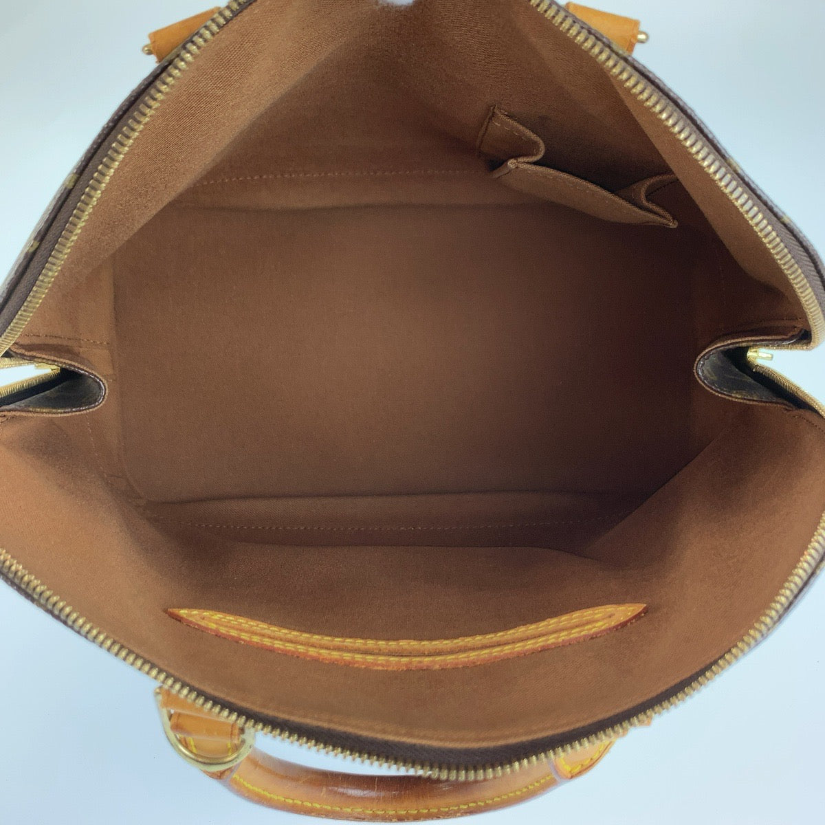 LOUIS VUITTON ルイヴィトン モノグラム アルマ ブラウン ゴールド金具 PVC / レザー M51130 ハンドバッグ レディース B50