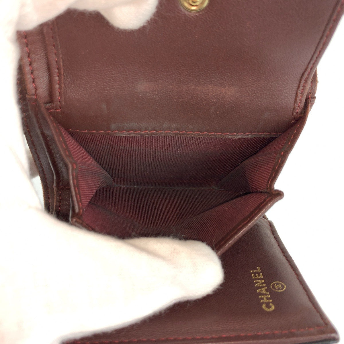 CHANEL シャネル マトラッセ ブラック 黒 ゴールド金具 レザー 三つ折り財布 折財布 コンパクトウォレット レディース AB70