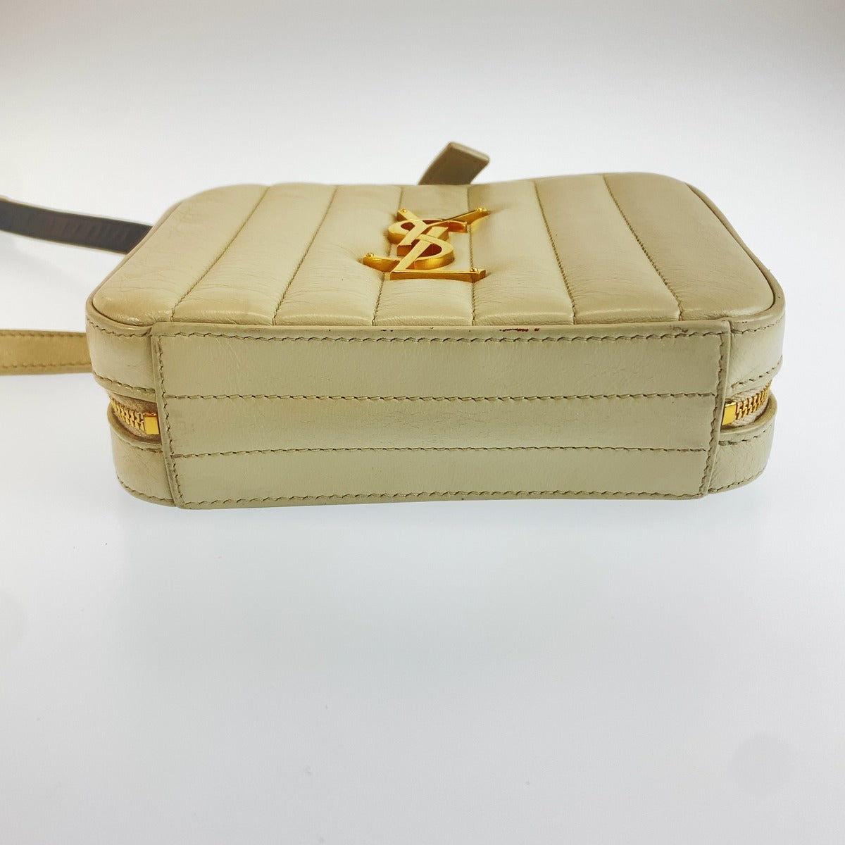 SAINT LAURENT サンローラン ヴィッキー グレージュ ゴールド レザー 557574 ショルダーバッグ ウエストバッグ バムバッグ レディース AB83
