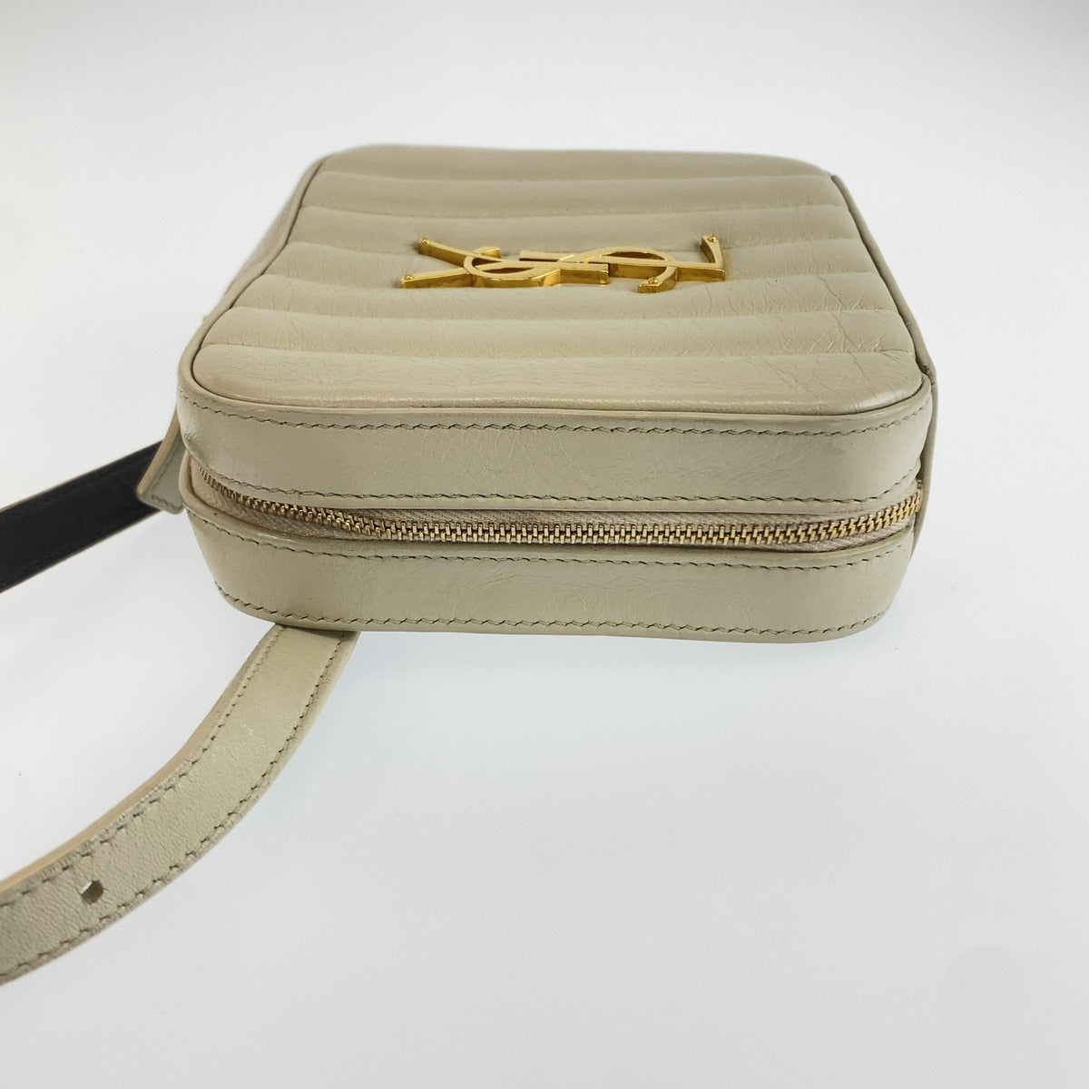 SAINT LAURENT サンローラン ヴィッキー グレージュ ゴールド レザー 557574 ショルダーバッグ ウエストバッグ バムバッグ レディース AB83